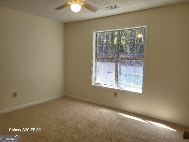 Building Photo - 113 Woodridge Cir