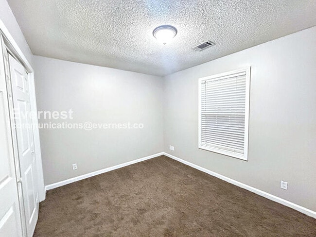 Building Photo - 5920 Catawba Way