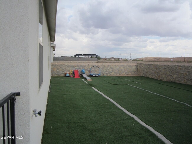 Building Photo - 1628 Sam Dominguez