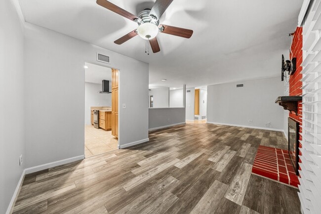 Building Photo - 9816 Costa Lago St