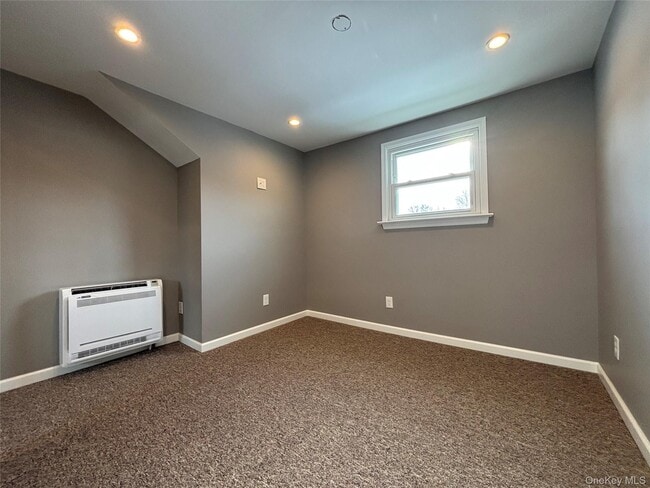 Building Photo - 45 Waterstone Rd