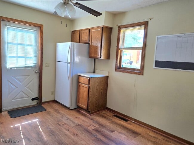 Building Photo - 866 McIntire Ave
