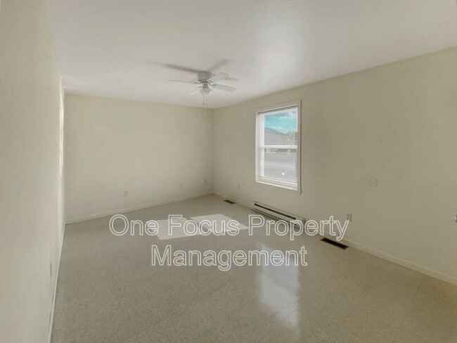 Building Photo - 222 Third Avenue