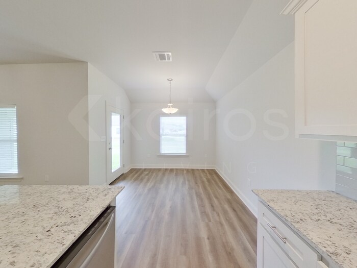 Building Photo - 17653 Carlisle Ave
