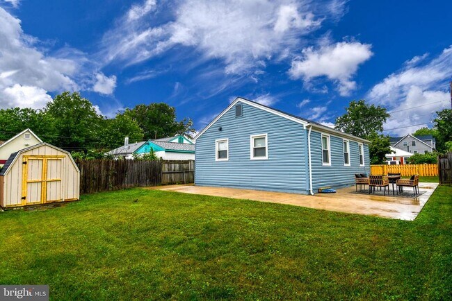 Building Photo - 503 Woodston Rd