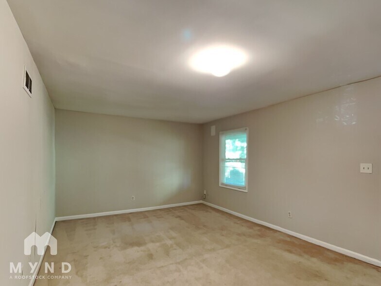 Building Photo - 727 Twin Brooks Ct