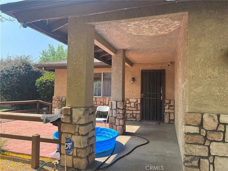 Building Photo - 45943 Bentley St