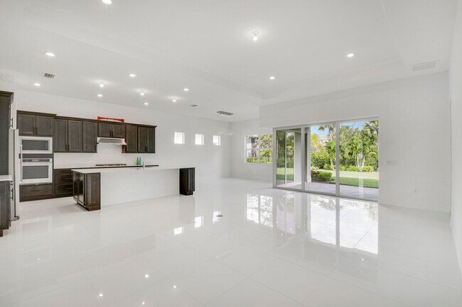 Building Photo - 10815 Stellar Cir