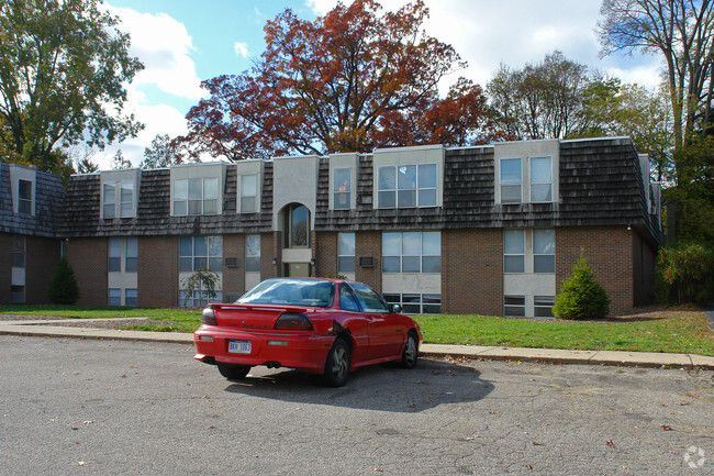 Primary Photo - Leonard Hills Apartments