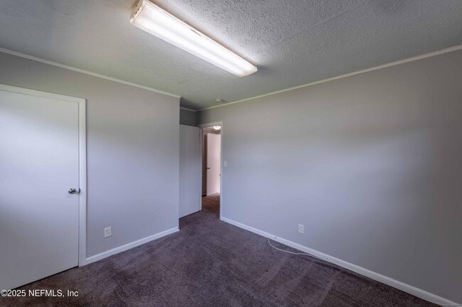 Building Photo - 777 La Marche Dr