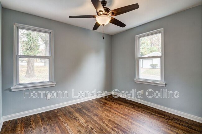 Building Photo - 7725 Kenridge Ln