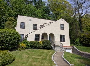 Building Photo - 63 Avondale Rd