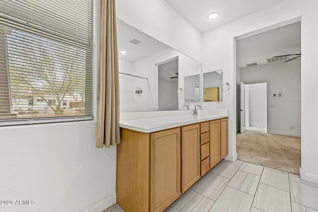 Building Photo - 20398 W Elm Dr