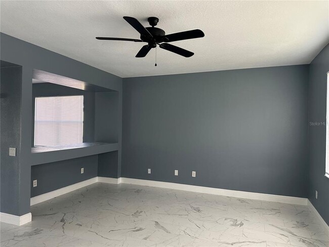Building Photo - 545 1st Cape Coral Dr