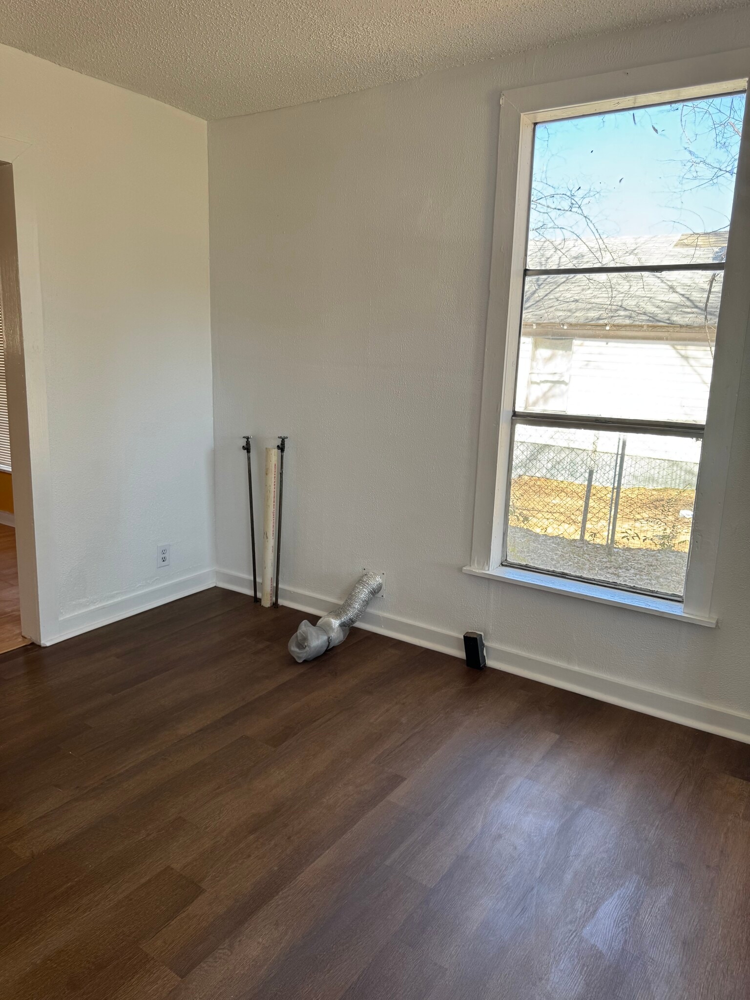 Building Photo - 2003 N Grand Ave