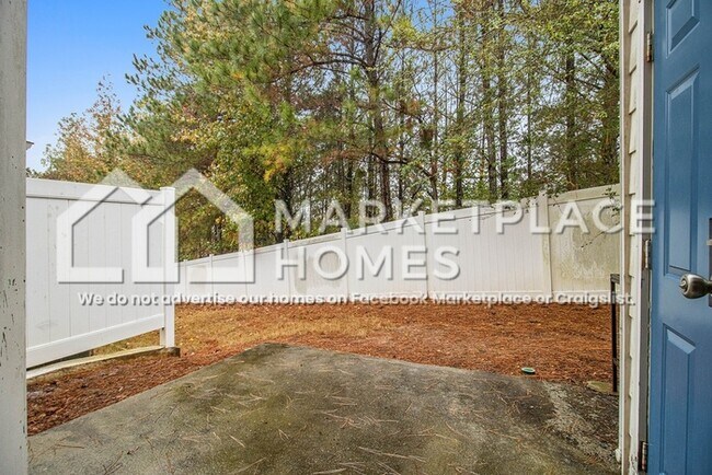 Building Photo - 6432 Parkway Trace