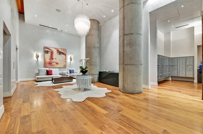 Building Photo - 210 Lavaca St