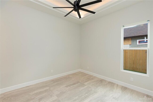 Building Photo - 37 N 24th St