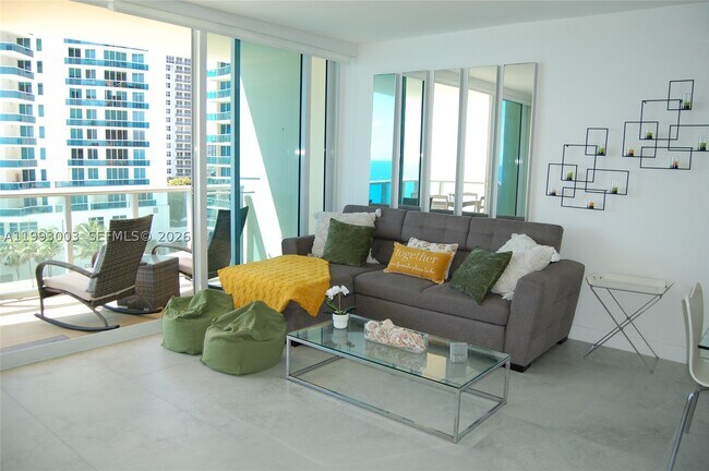 Building Photo - 2501 S Ocean Dr