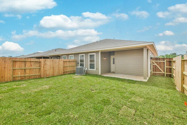 Building Photo - 122 Wickersham