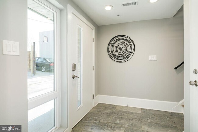 Building Photo - 815 Perkiomen St