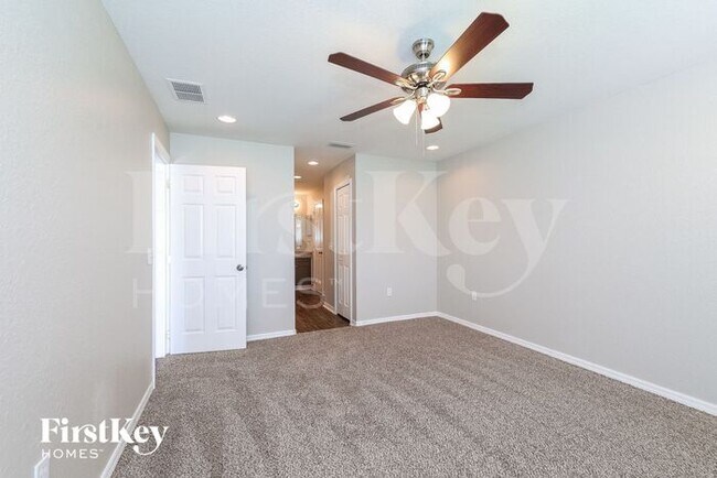 Building Photo - 1424 Teal Dr