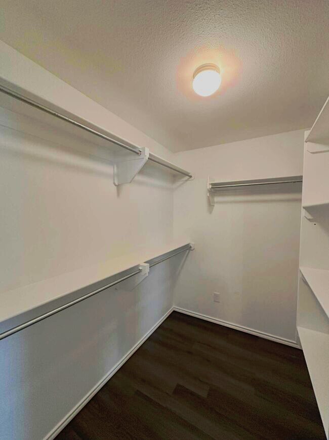 Building Photo - 2119 140th St