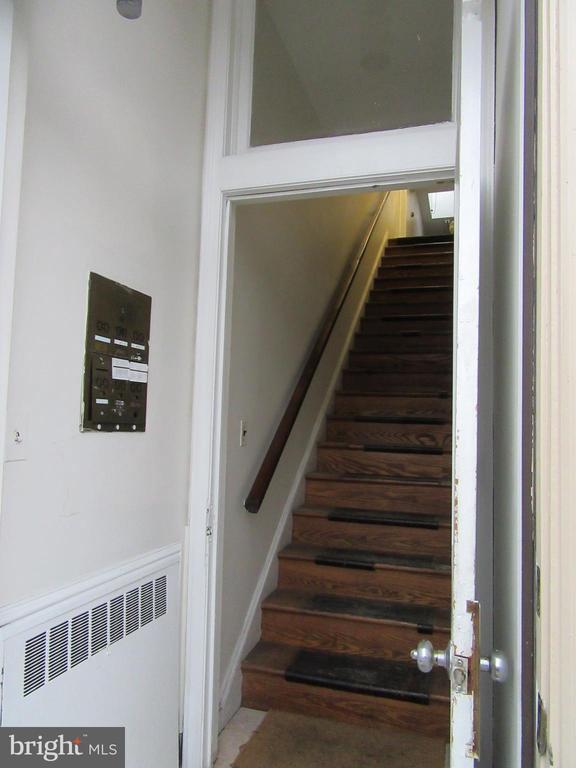 Building Photo - 43 Rittenhouse Pl