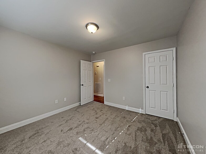 Building Photo - 661 Beavers Cove Ln NW