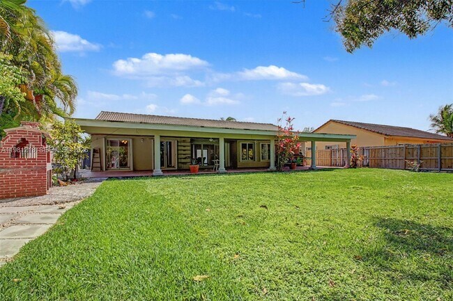 Building Photo - 19920 Cutler Ct