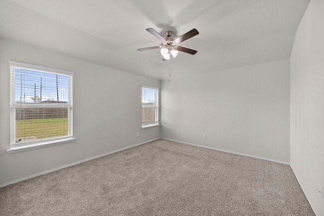 Building Photo - 8303 Amaryllis Ct