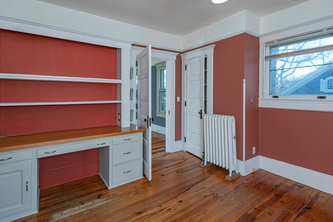 Building Photo - 54 Hodge Rd