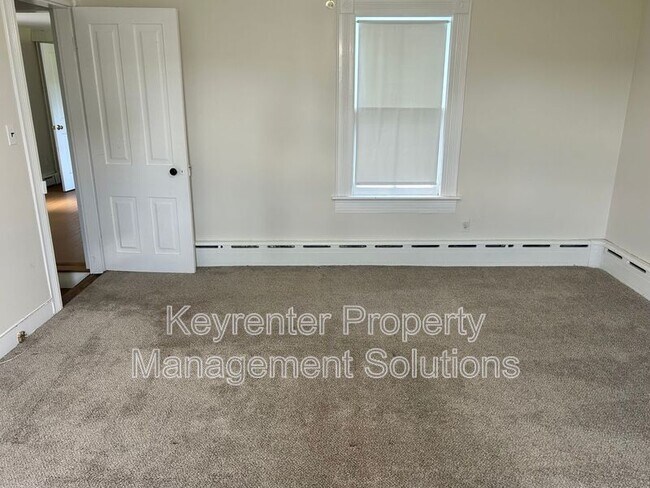 Building Photo - 209 Tanner Ln