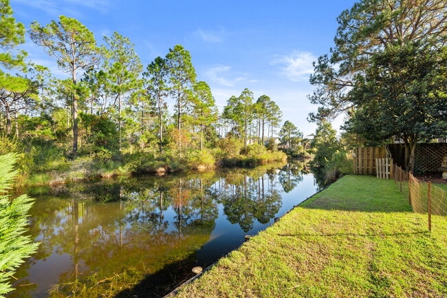 Building Photo - 255 Cll Escada