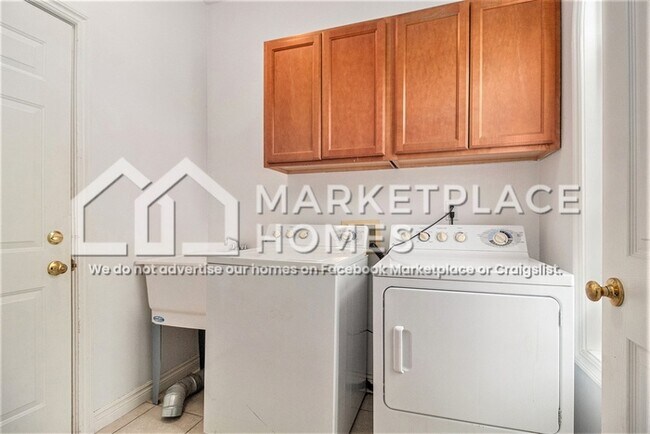 Building Photo - 45707 Graystone Ln