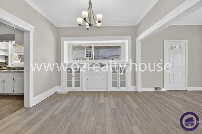 Building Photo - 1232 Walbridge Ave