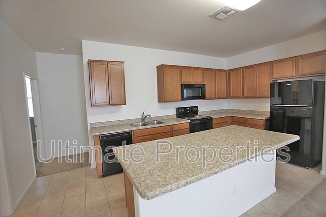 Building Photo - 11538 W Redfield Rd