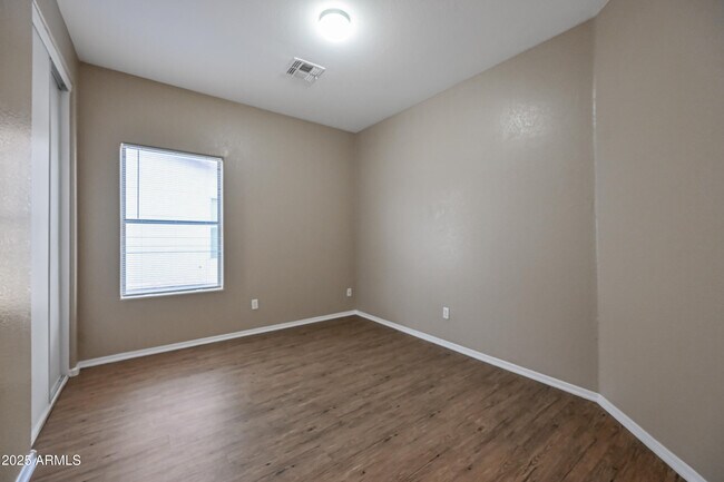Building Photo - 6417 W Elwood St