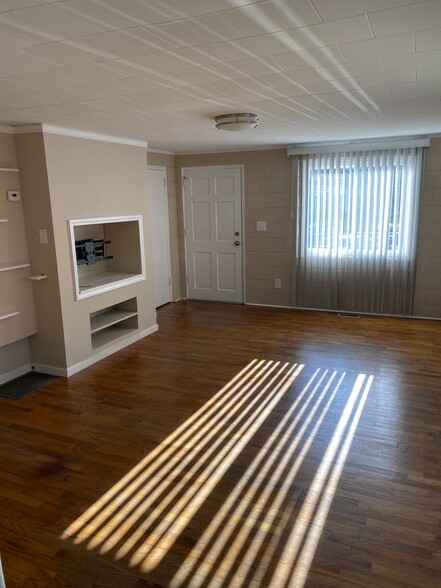 Living room. - 205 Catherine St