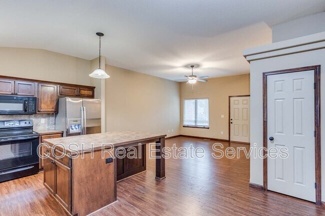 Building Photo - 406 N Colorado Ave