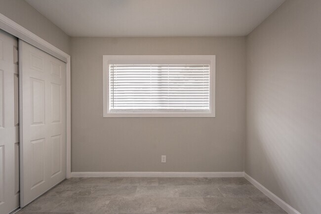 Building Photo - 4411 Knotty Oaks Trail