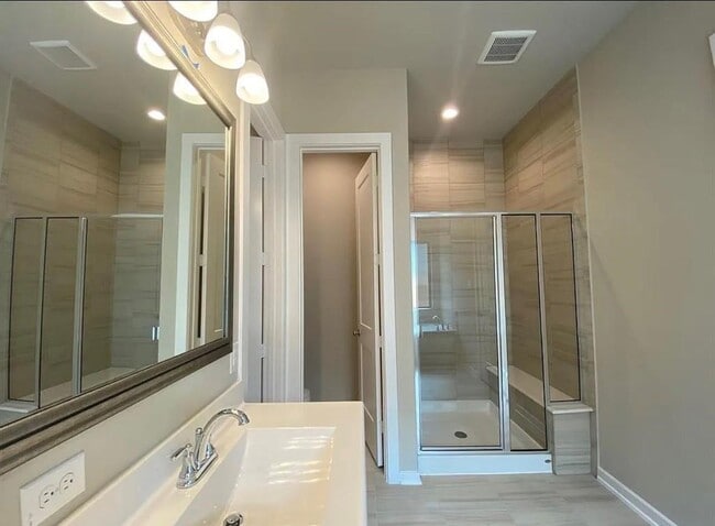 Building Photo - 2122 Ironwood Pass Dr