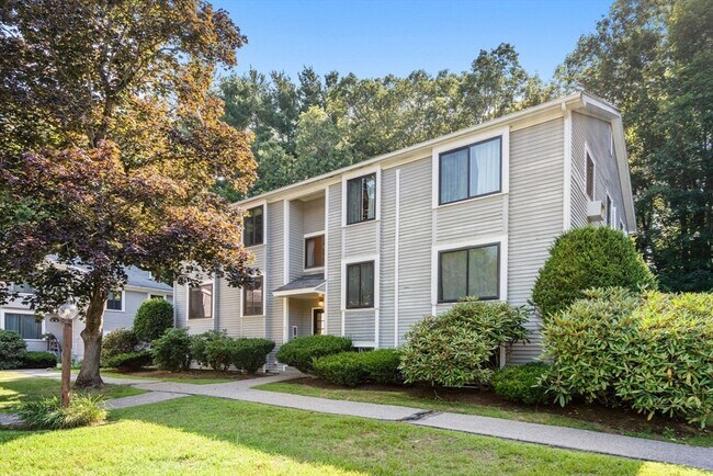 Building Photo - 23-55 Staffordshire Ln