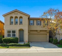 Building Photo - SPACIOUS & CLEAN 2 STORY, 4 BEDROOM, 2.5 BATH IN NATOMAS
