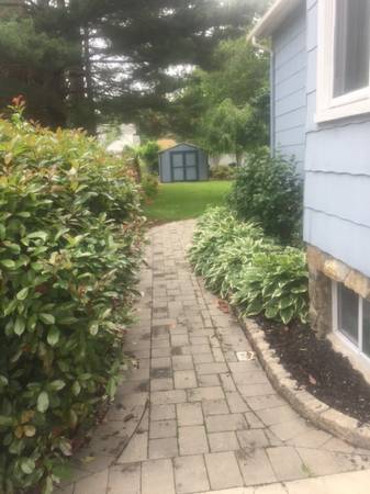 Building Photo - 50 E Bettlewood Ave