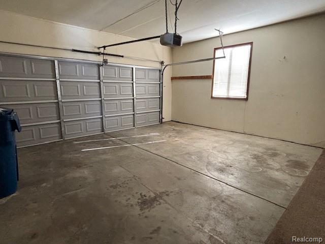 Building Photo - 90 Granada Dr