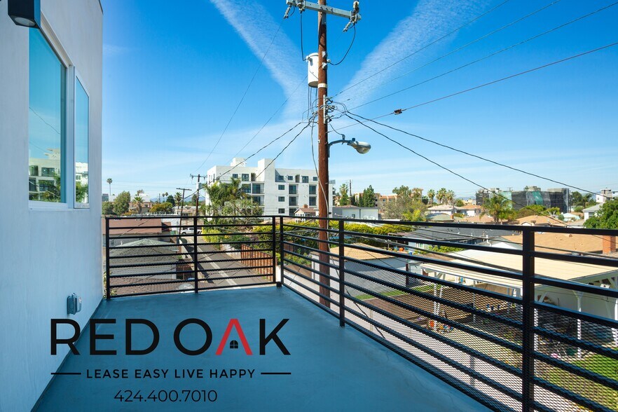 Building Photo - 4444 S Slauson Ave