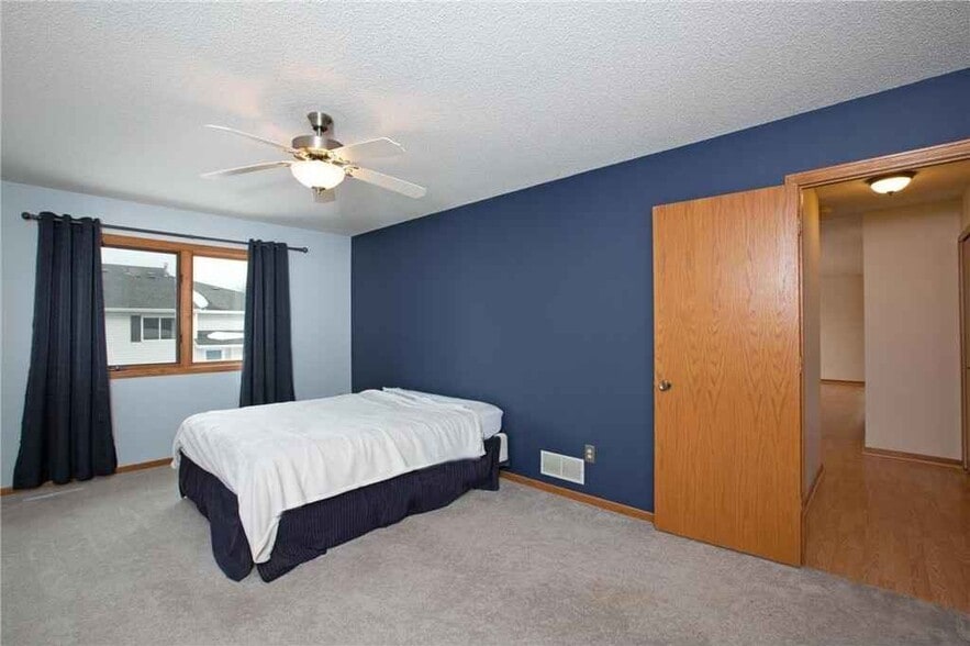 Building Photo - 14769 Endicott Way