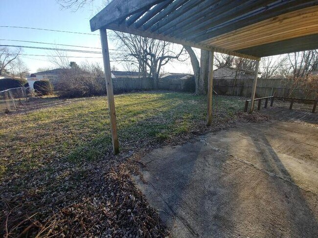 Building Photo - 5463 Sedalia Dr
