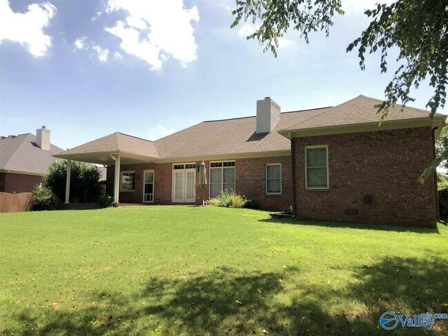 Building Photo - 110 Alexandria Dr
